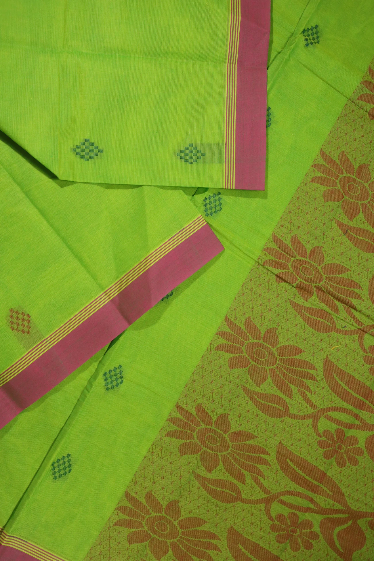 light-green-buttas-coimbatore-cotton-saree-cbe000265-b