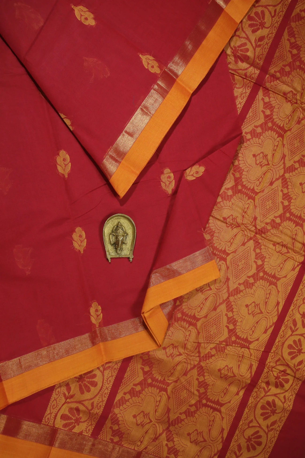 maroon-flower-coimbatore-cotton-saree-cbe000237-a