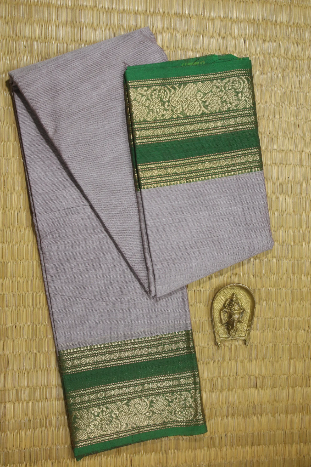 gray-temple-ruthratcham-malarkodi-saree-mk007390-a