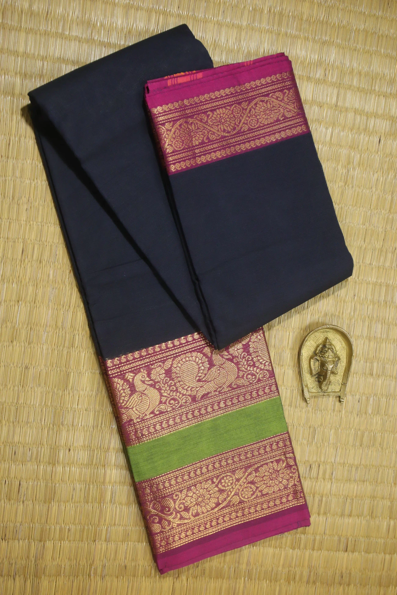 navy-peacock-malarkodi-saree-mk007649-a