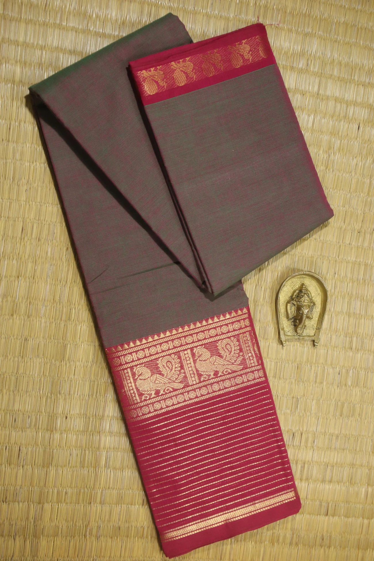 dark-cyan-peacock-ruthratcham-malarkodi-saree-mk007663-a