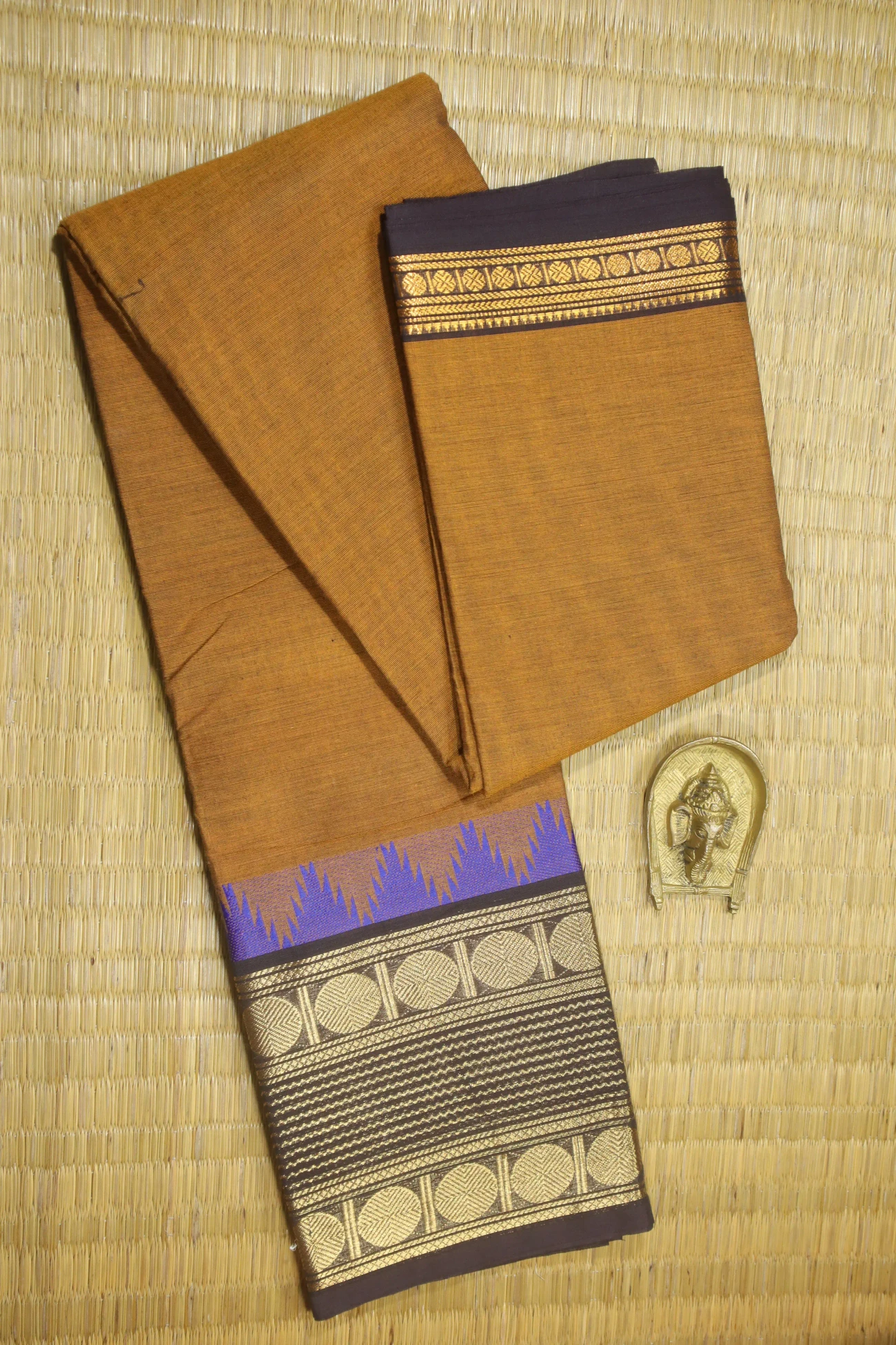 brown-temple-ruthratcham-malarkodi-saree-mk007445-a