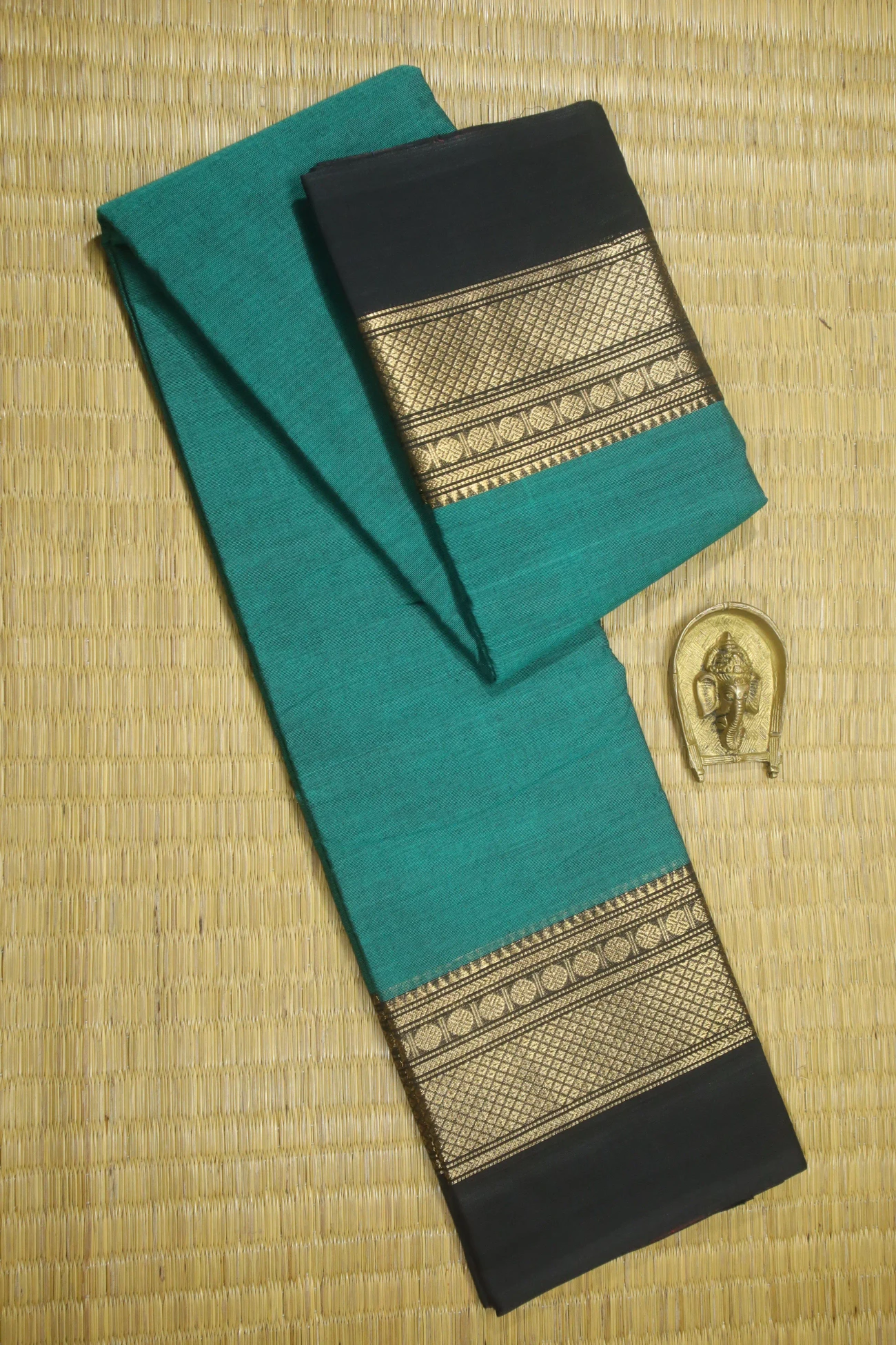 peacock-blue-ruthratcham-malarkodi-saree-mk007595-a