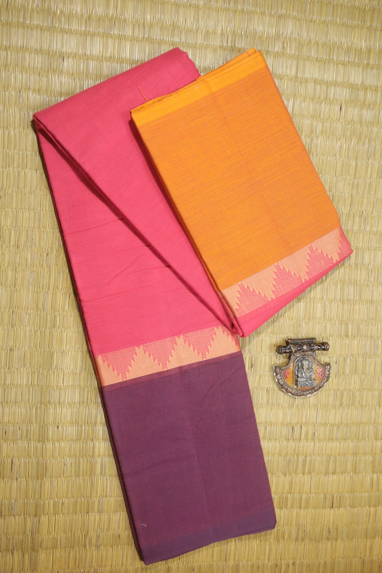 light-pink-muppagam-three-part-temple-malarkodi-saree-mk007586-a