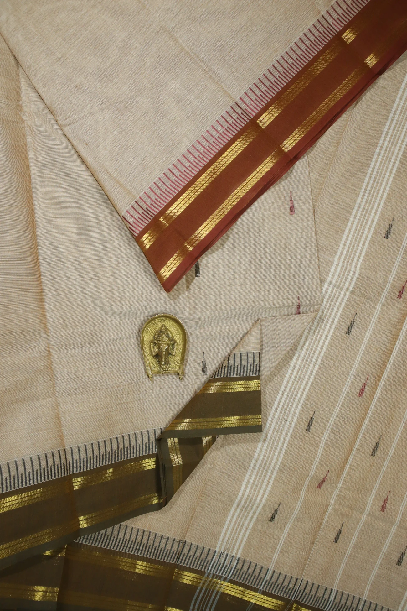 wheat-seepu-reku-border-grand-chettinad-saree-gc001561-a