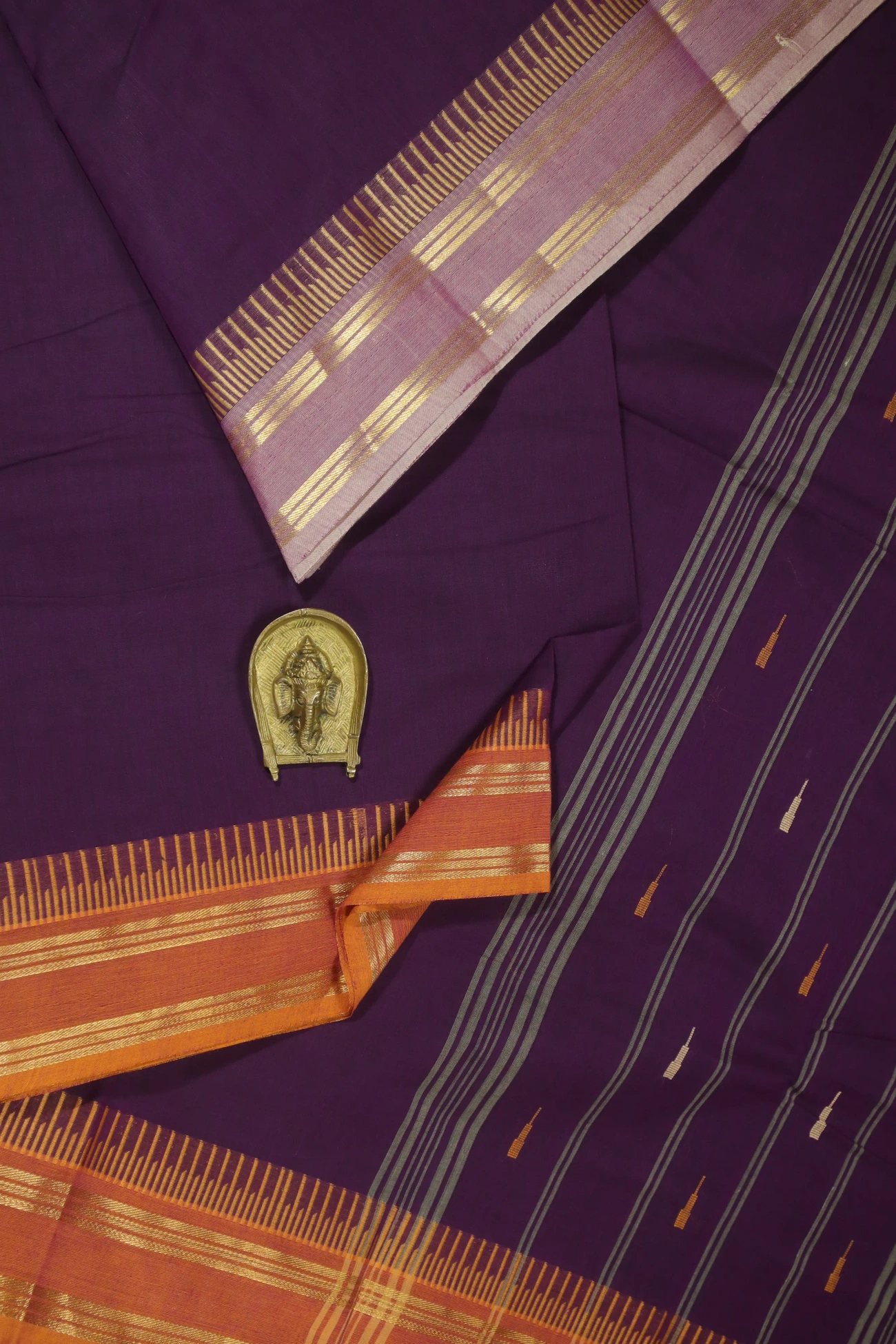 purple-rain-drops-mallimokku-grand-chettinad-saree-gc001576-a