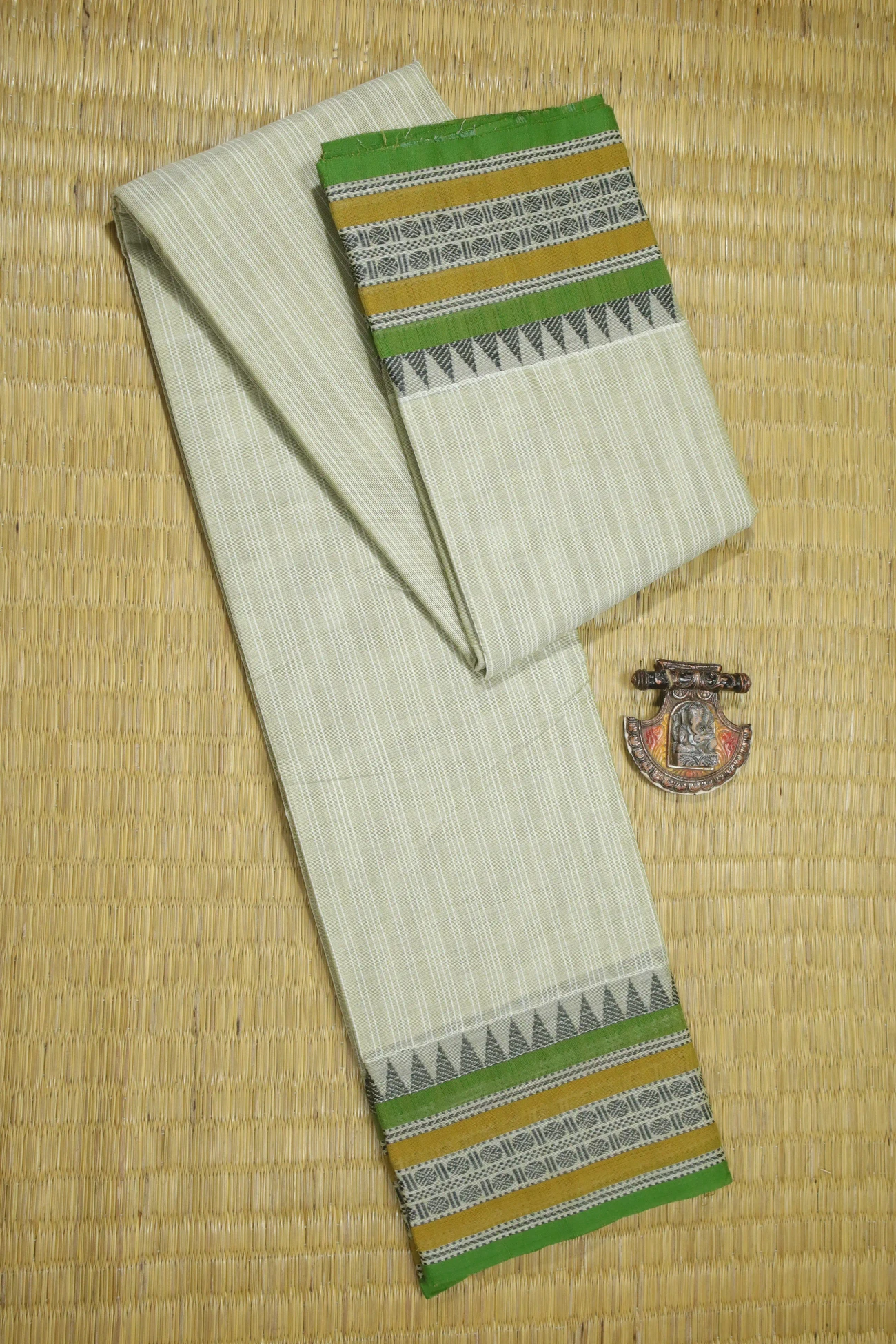 ivory-ruthratcham-temple-checked-saree-ck002352-a