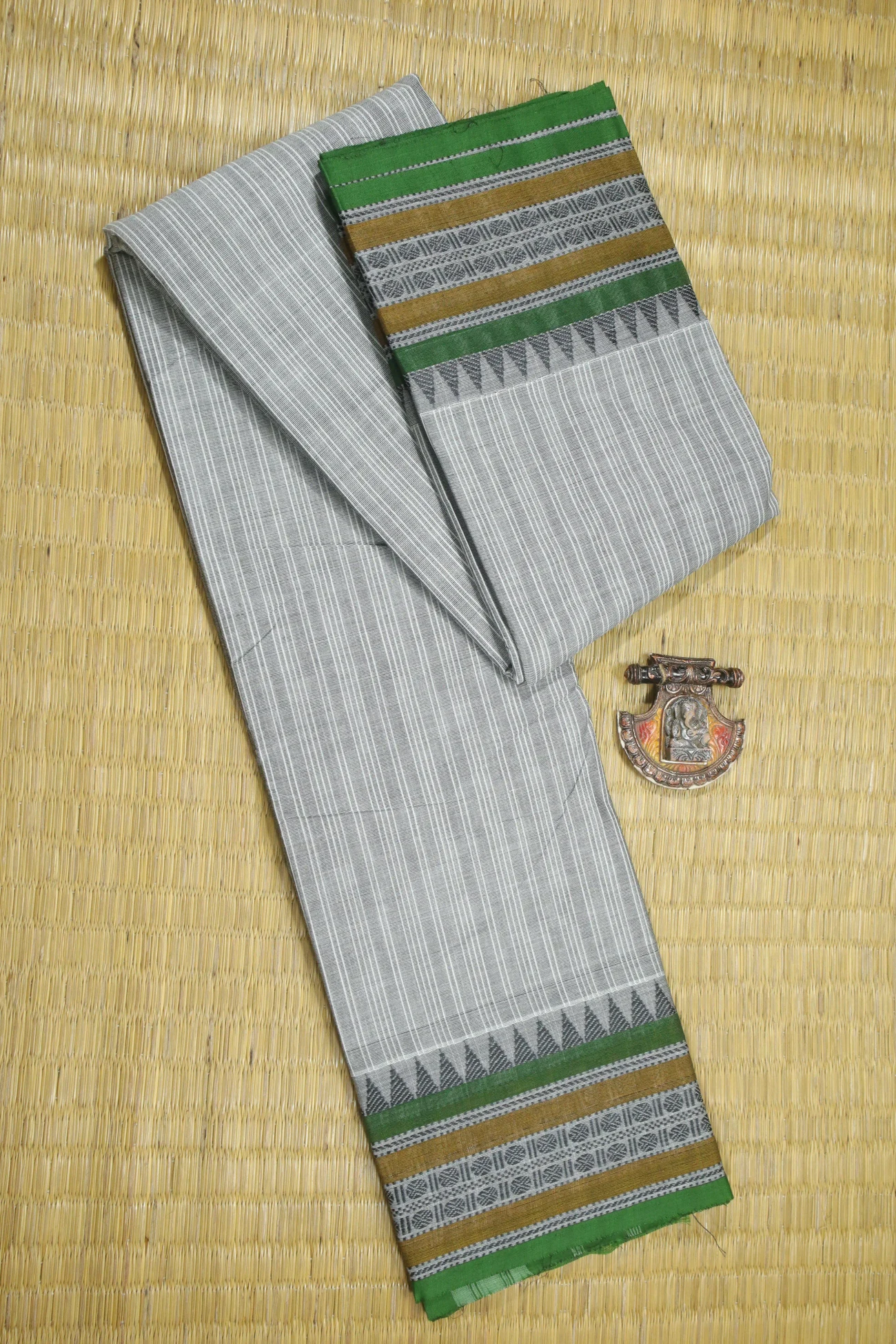 gray-temple-ruthratcham-checked-saree-ck002355-a