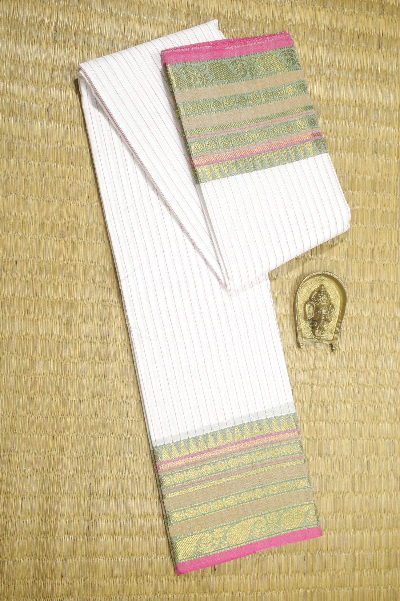 white-temple-ruthratcham-checked-saree-ck002356-a