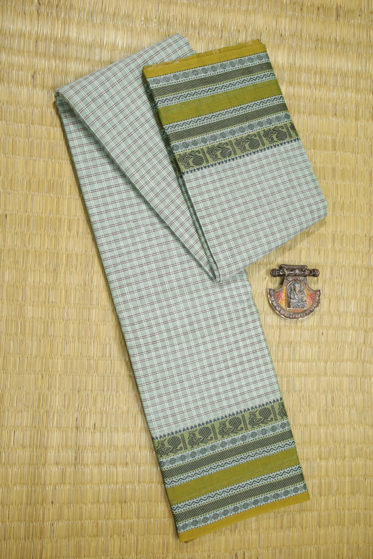 light-green-peacock-ruthratcham-checked-saree-ck002371-a