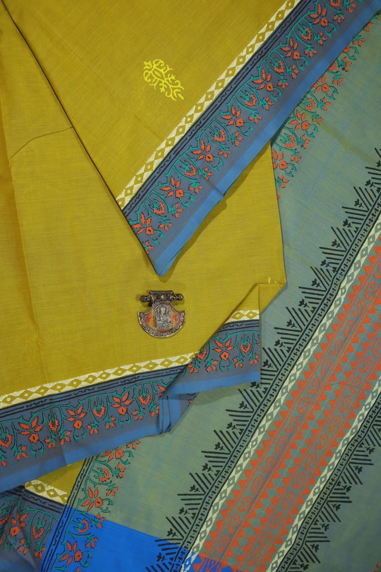 goldenrod-flower-chettinad-saree-gc001437-a