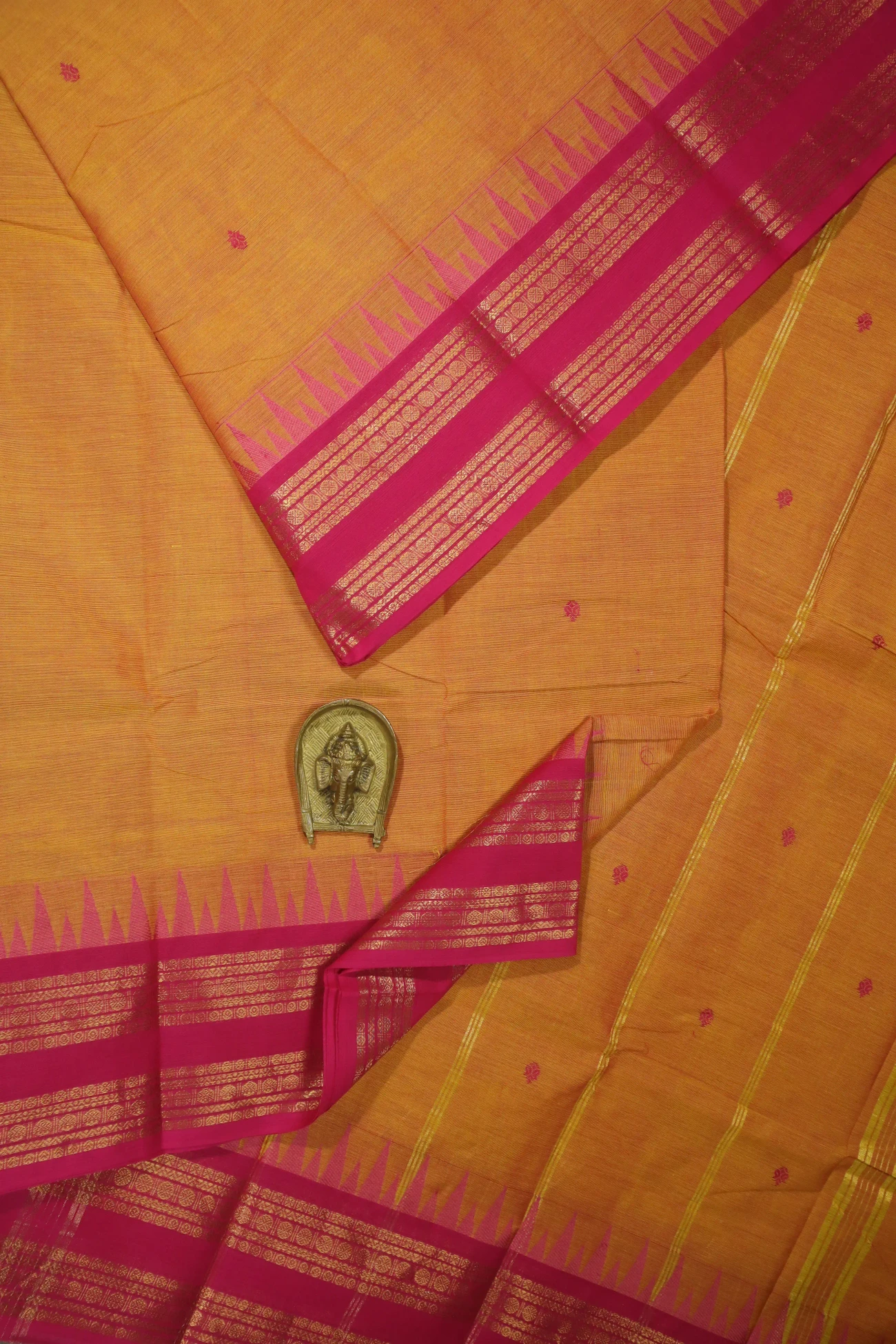 orange-temple-ruthratcham-grand-chettinad-saree-gc001681-a