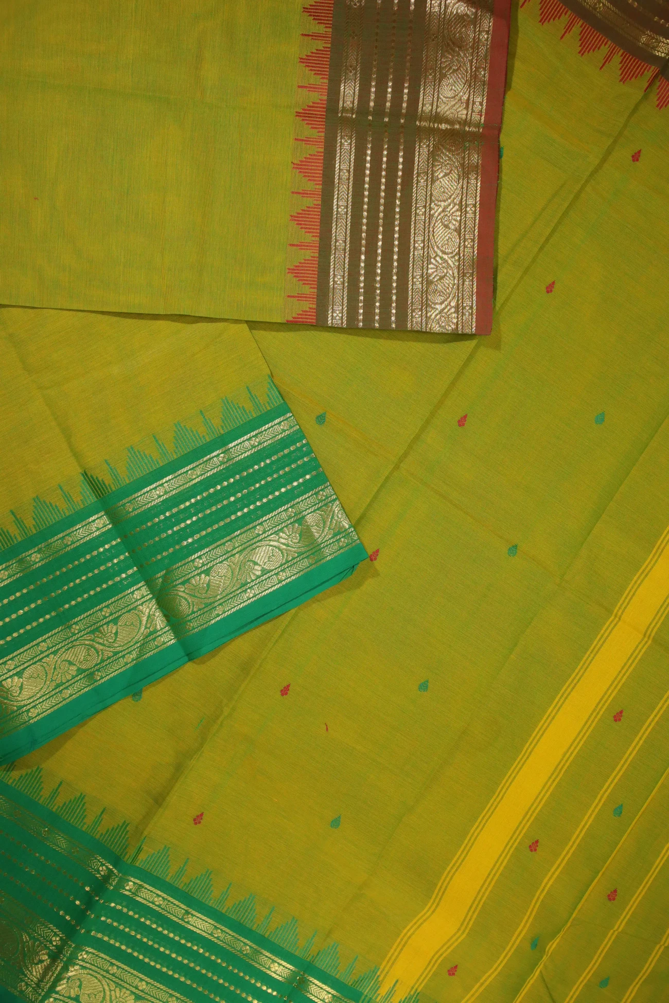 green-yellow-oosi-gopuram-grand-chettinad-saree-gc001633-b