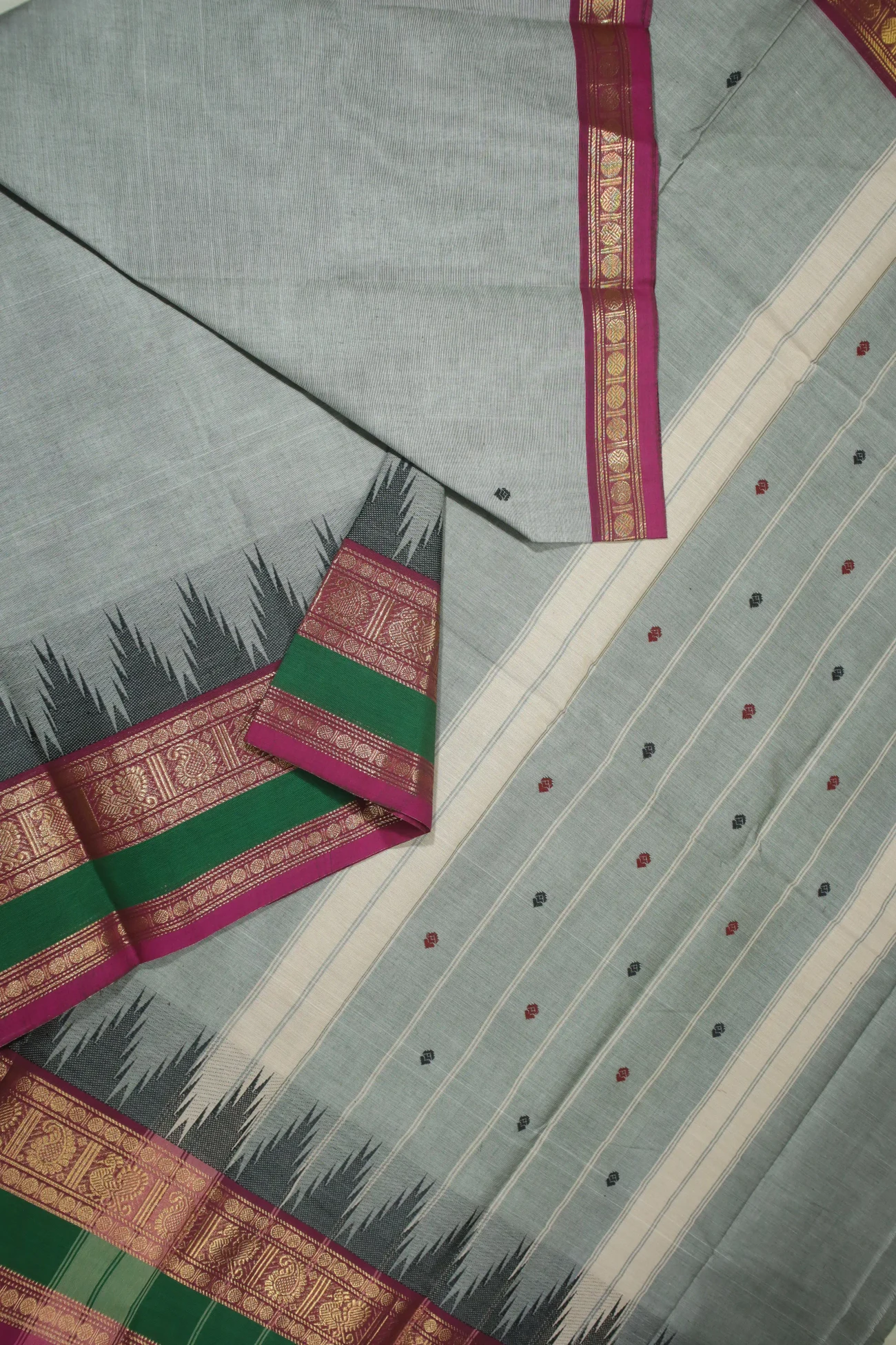 gray-thalampoo-reku-grand-chettinad-saree-gc001574-b