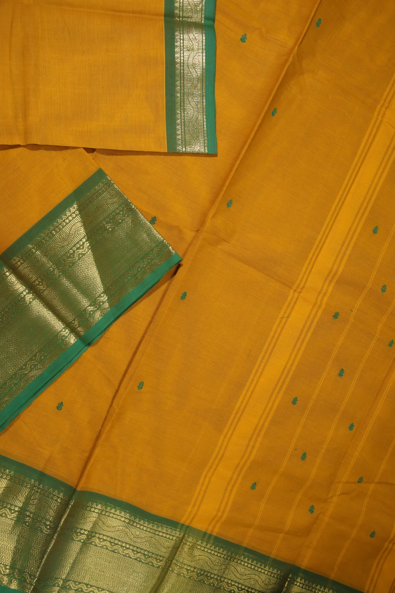 mustard-zigzag-grand-chettinad-saree-gc001592-b