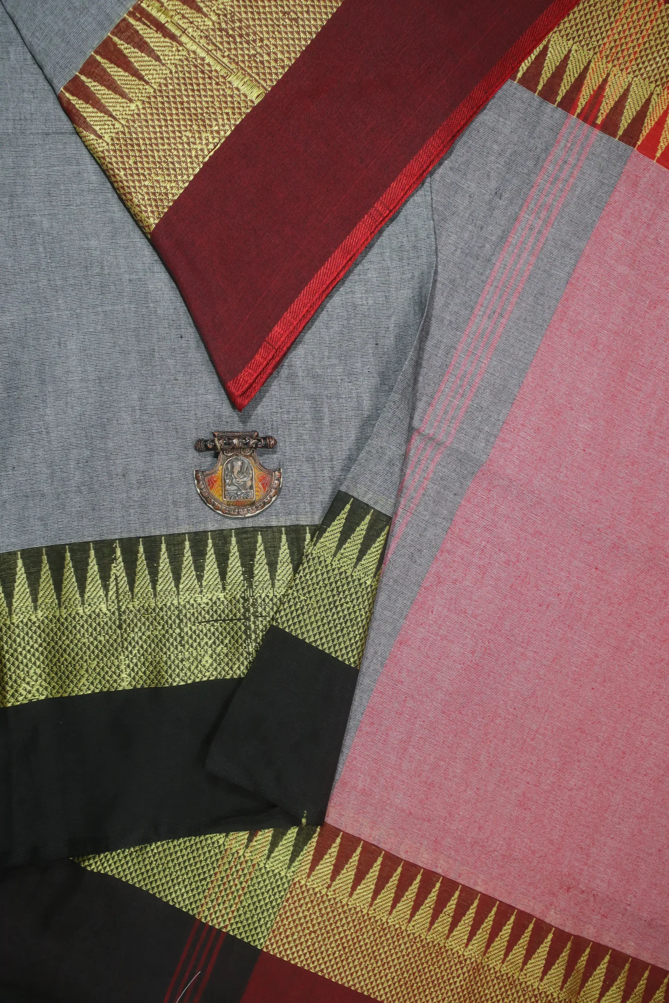 gray-temple-bengal-saree-kh001782-a