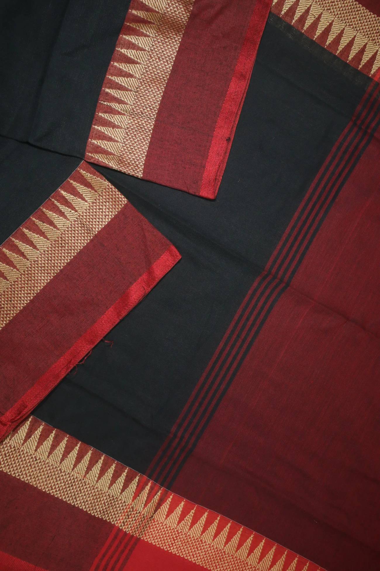 black-temple-bengal-saree-kh001787-b