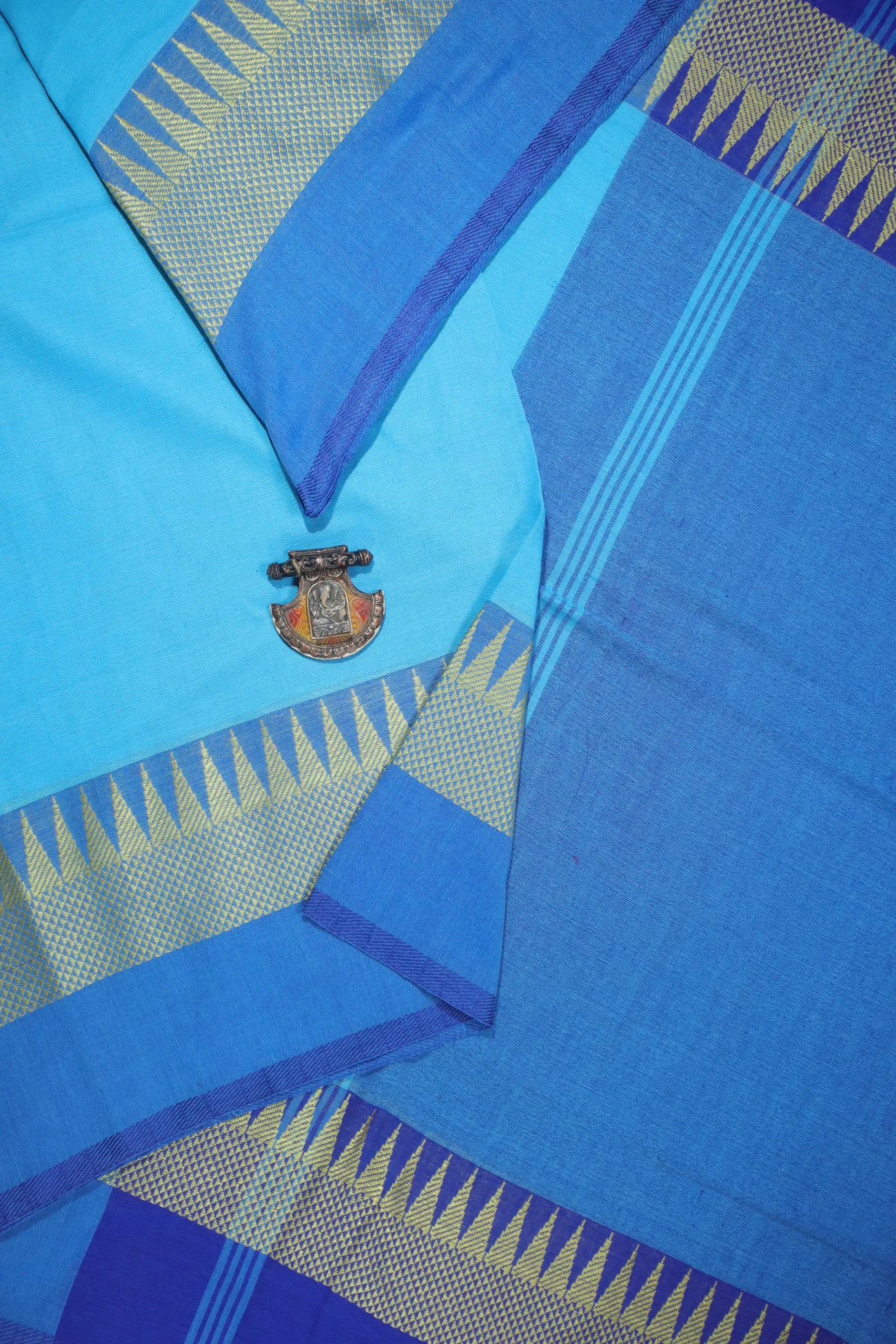 sky-blue-temple-bengal-saree-kh001780-a