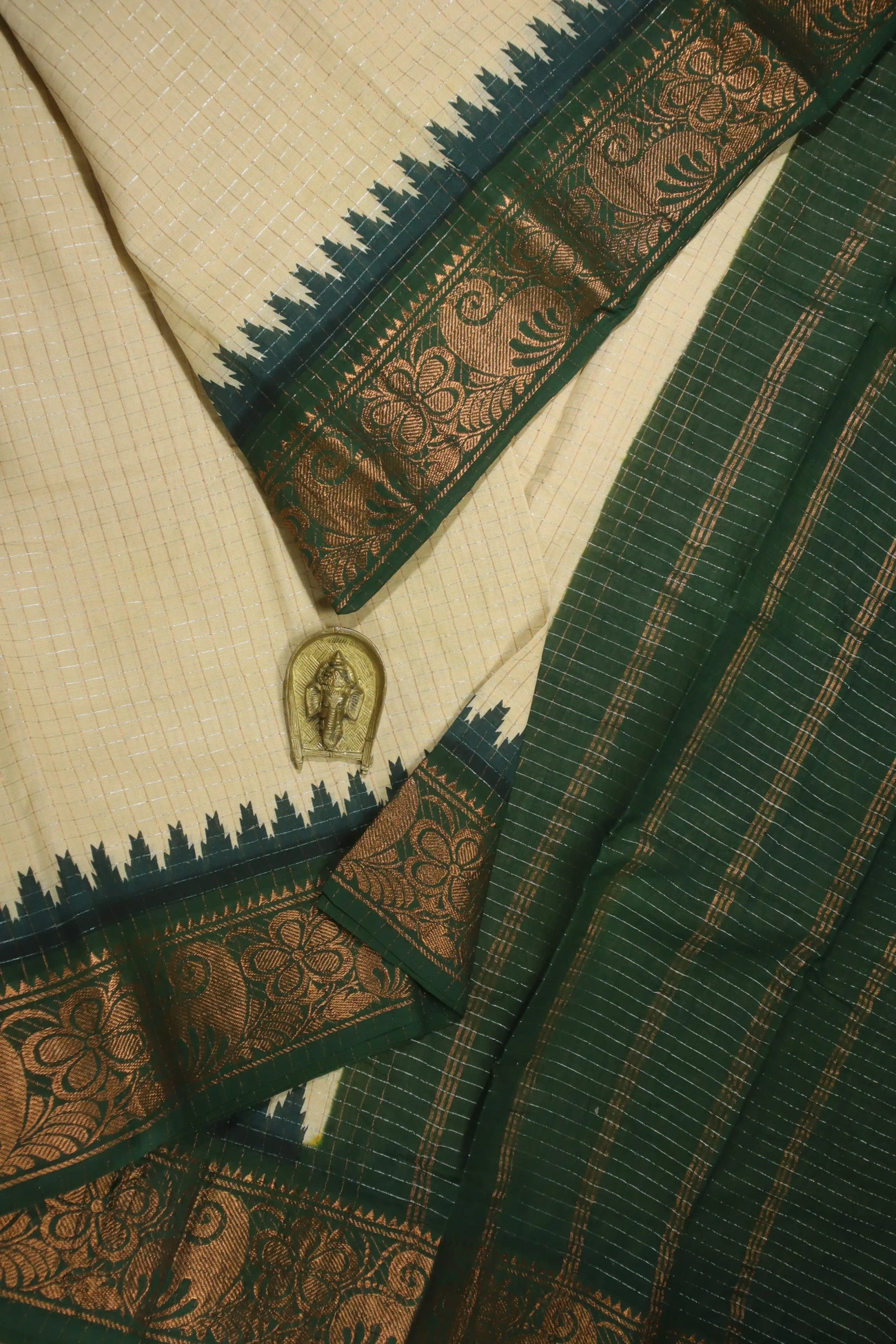 wheat-checked-flower-mango-madurai-sungudi-saree-ss005801-a