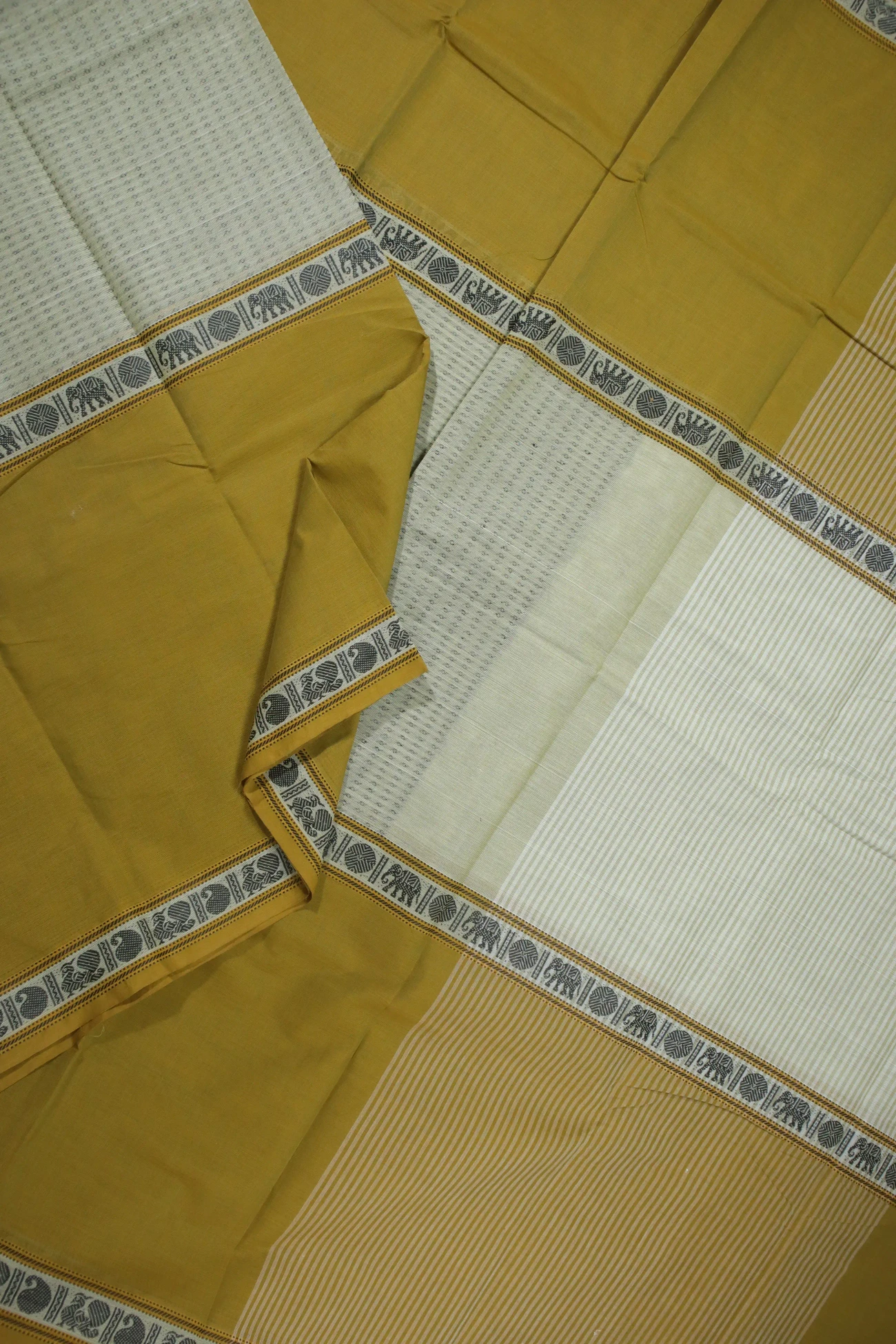 mustard-muppagam-three-part-kanchi-cotton-saree-uu005242-b