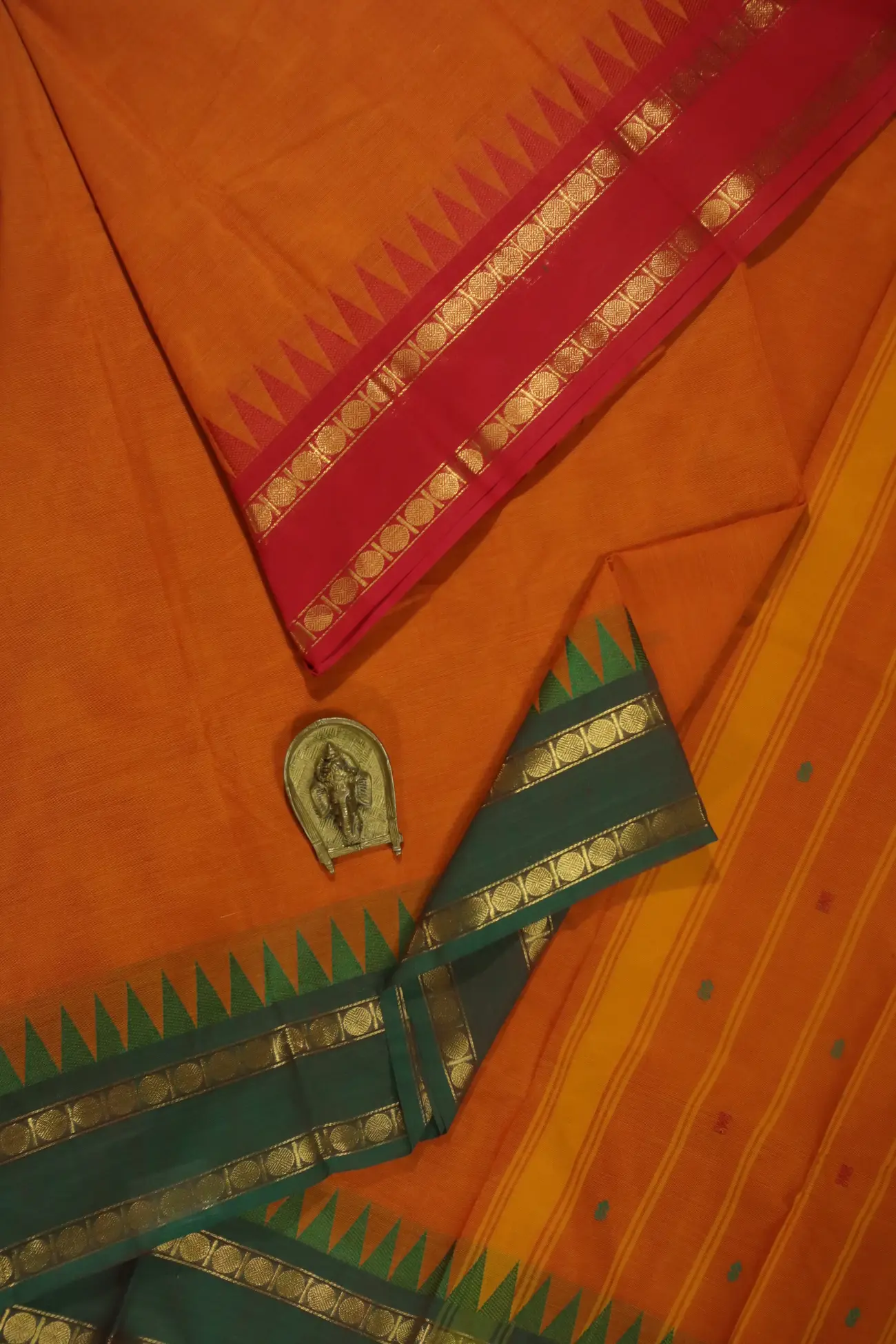 orange-temple-ruthratcham-grand-chettinad-saree-gc001403-a