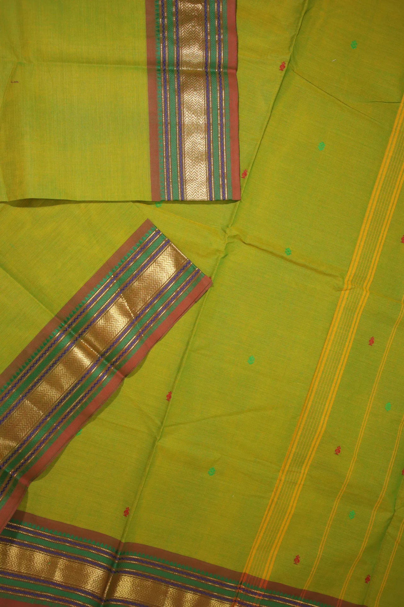 green-yellow-zigzag-grand-chettinad-saree-gc001260-b