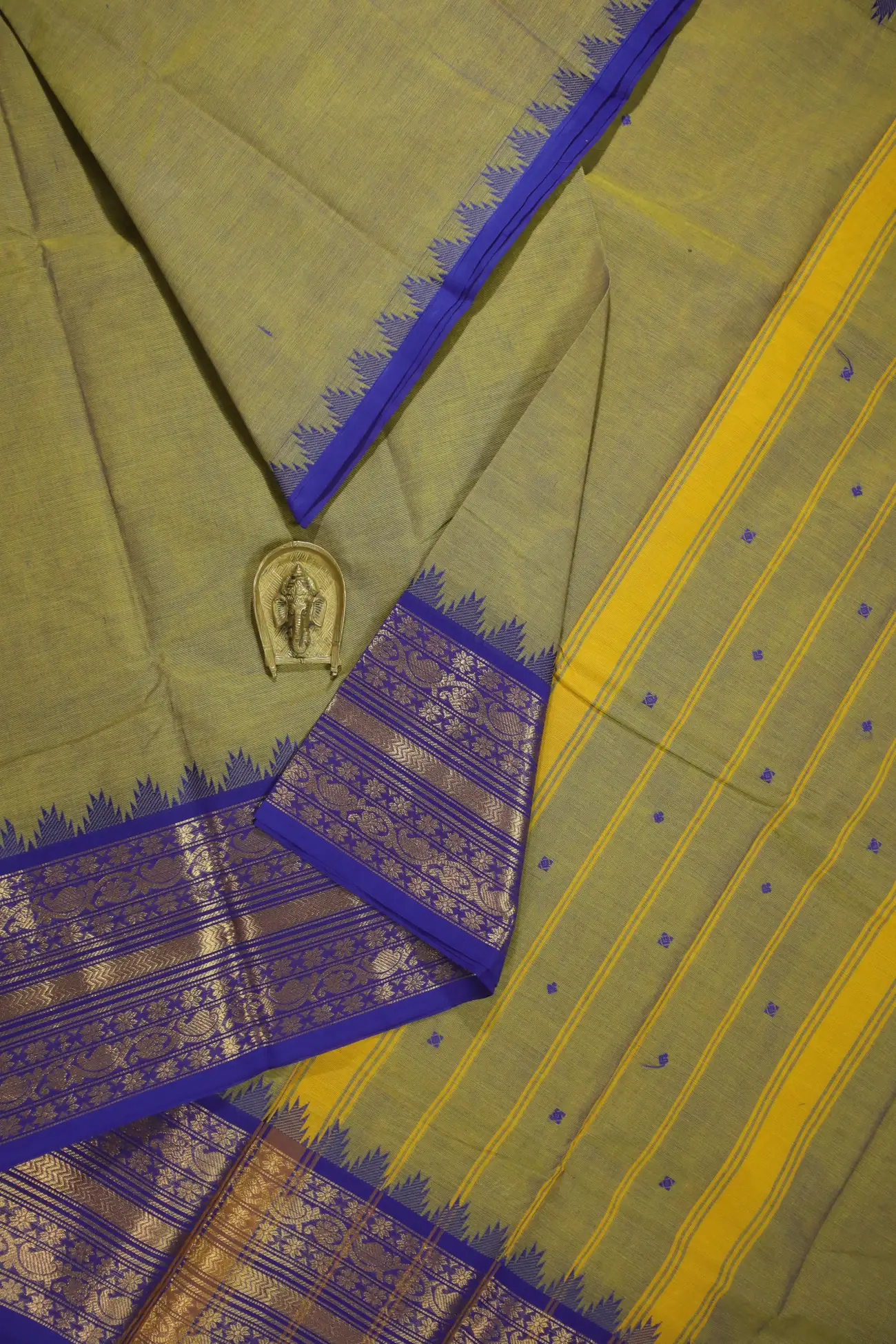 light-green-temple-mango-grand-chettinad-saree-gc001255-a