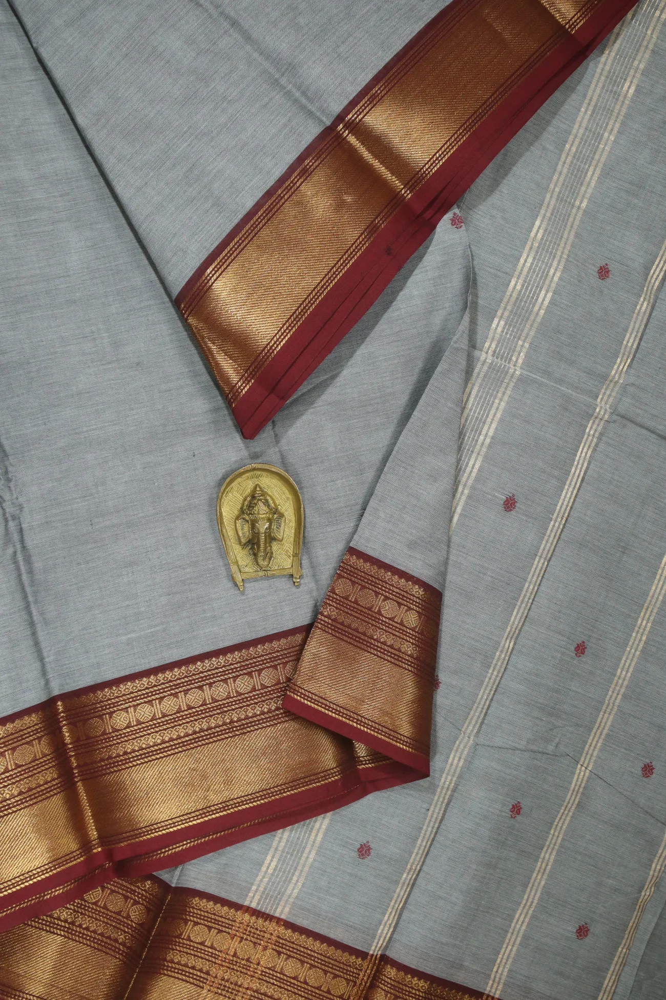 gray-ruthratcham-leaf-grand-chettinad-saree-gc001296-a