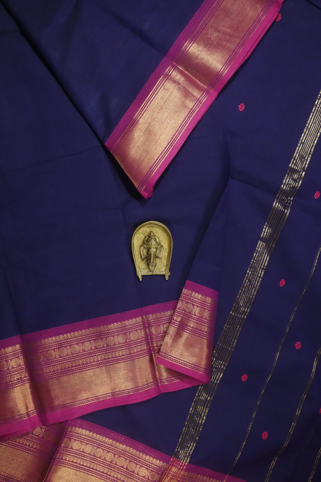 navy-ruthratcham-leaf-grand-chettinad-saree-gc001300-a