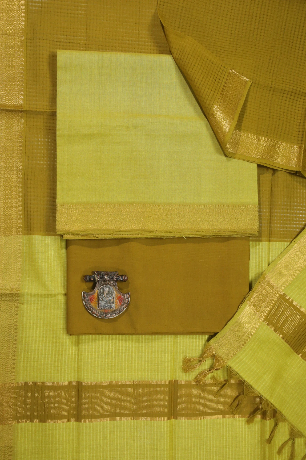 goldenrod-mayil-kan-mangalagiri-cotton-dress-materials-mlc000290-a