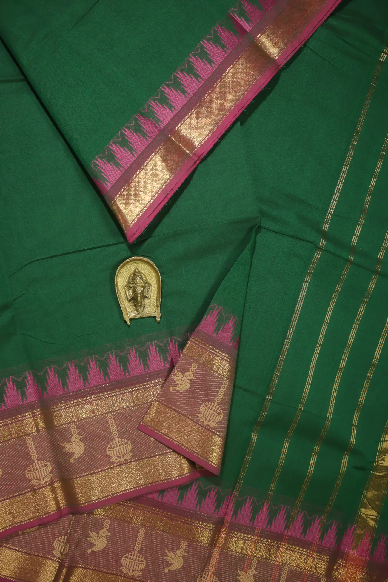 dark-green-thalampoo-reku-parrot-grand-chettinad-saree-gc001510-a