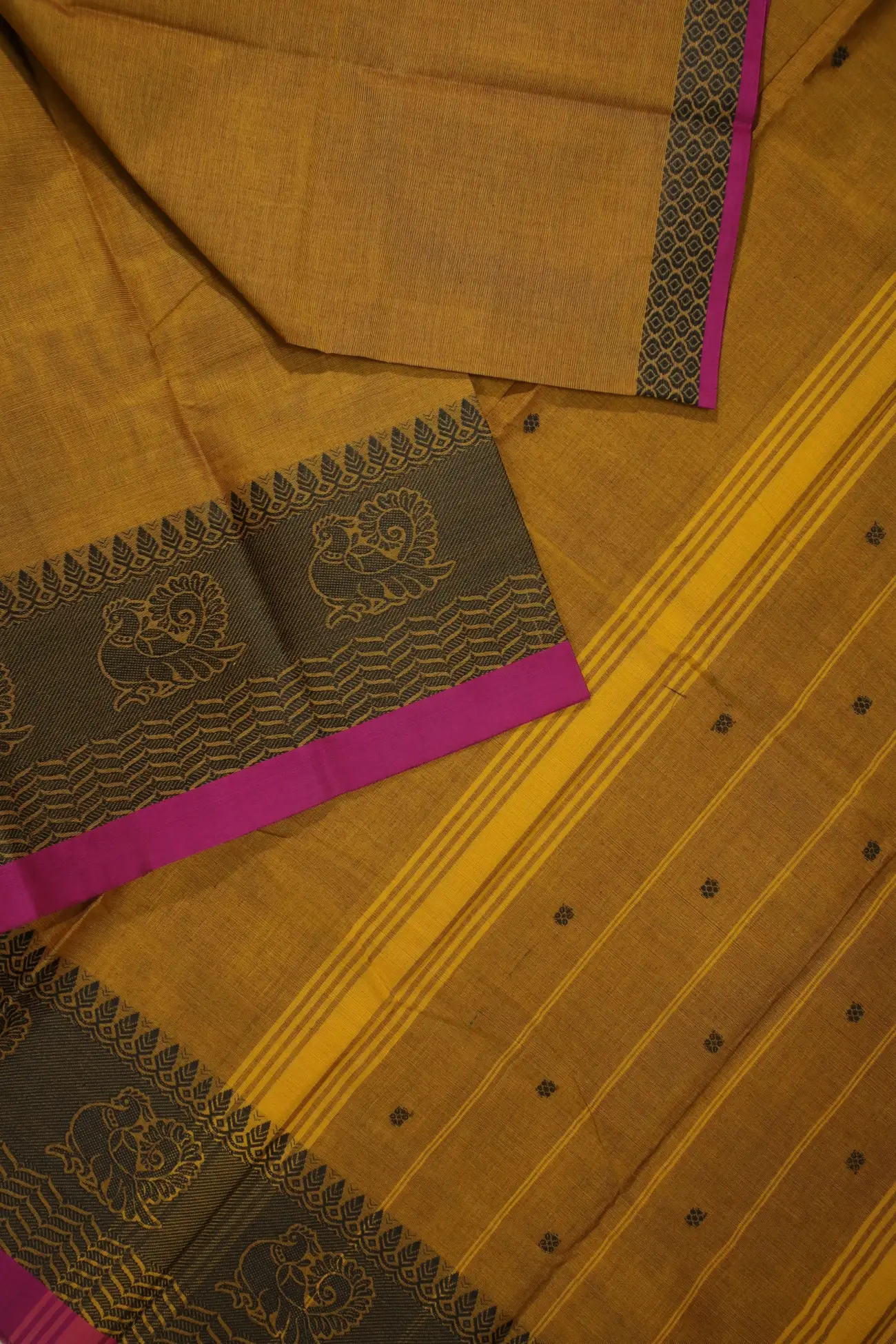 brown-peacock-leaf-grand-chettinad-saree-gc000630-b