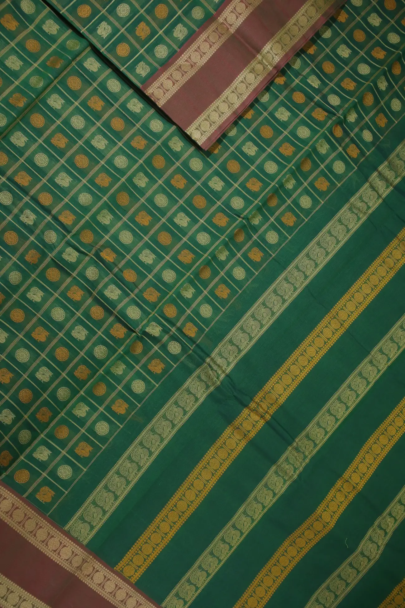 green-thousand1000-butta-ruthratcham-kanchi-cotton-saree-uu005267-b