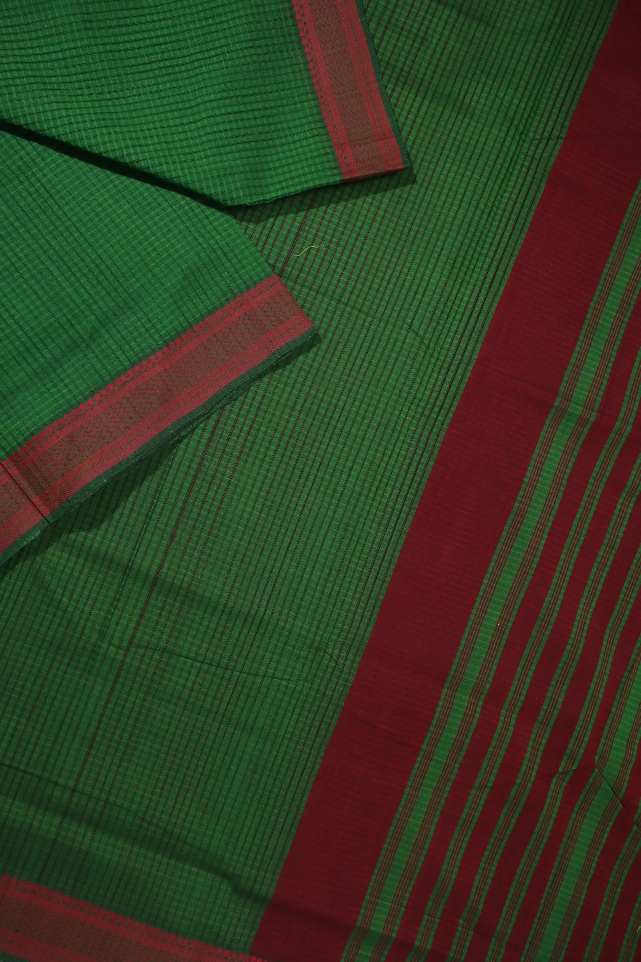 dark-green-mayil-kan-mangalagiri-sarees-ml002451-b