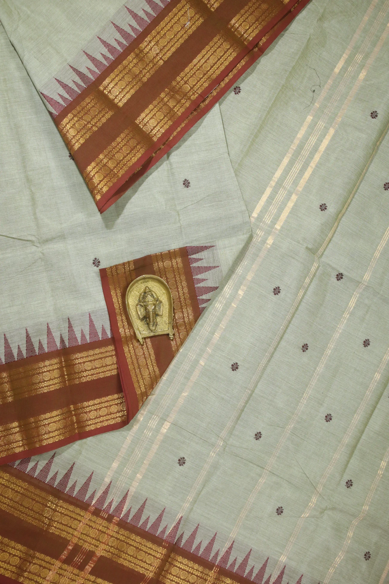 light-green-temple-ruthratcham-grand-chettinad-saree-gc001287-a