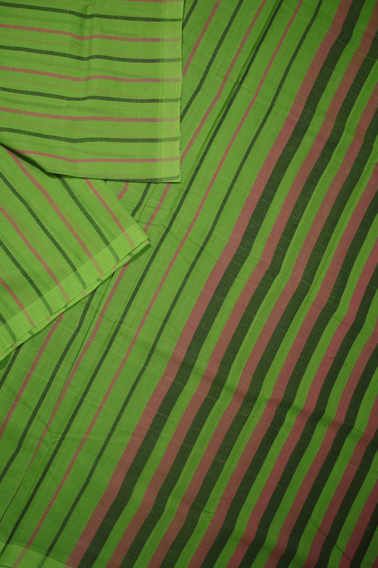 green-vertical-stripes-mangalagiri-sarees-ml002383-b