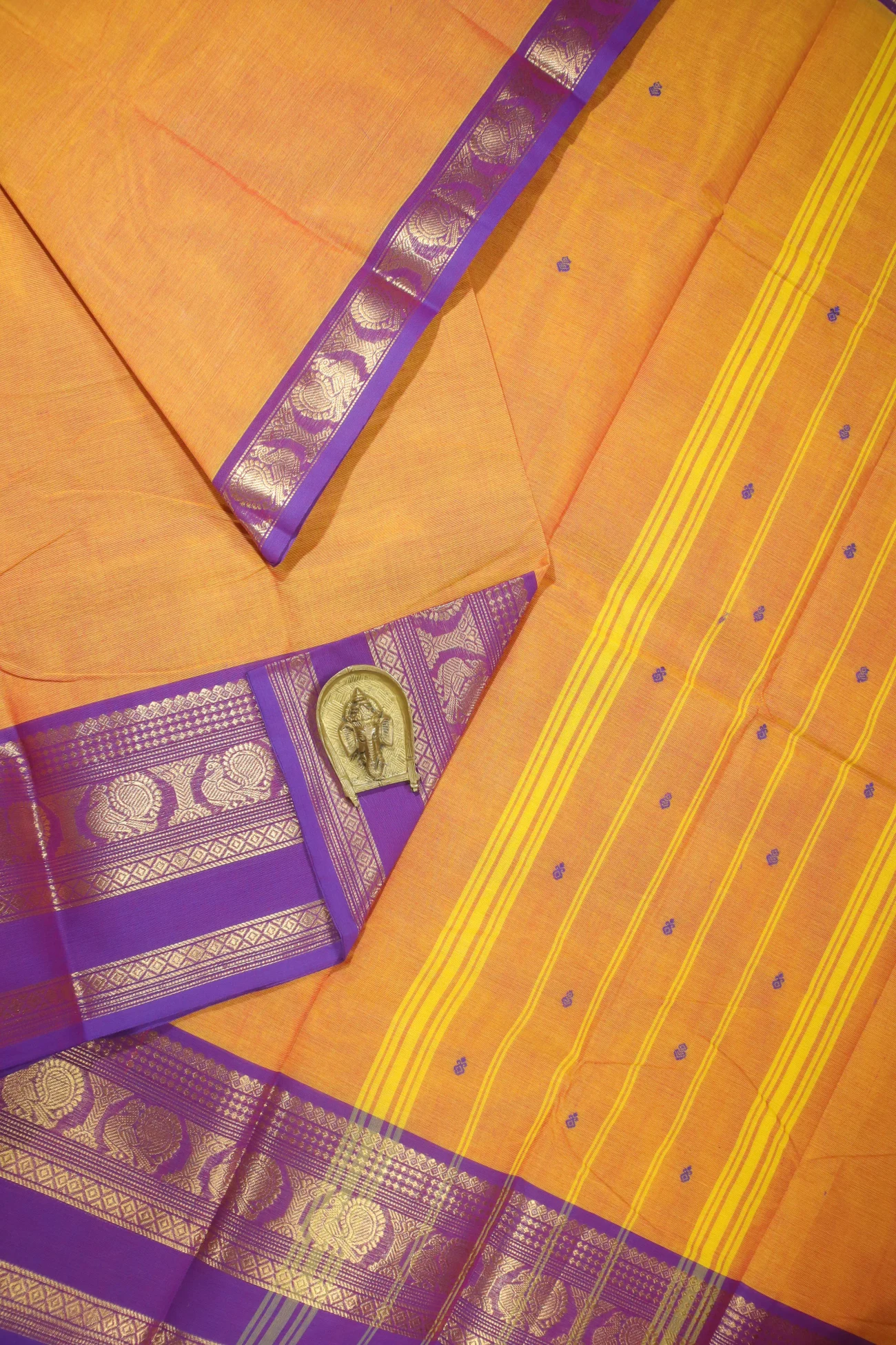 orange-peacock-leaf-grand-chettinad-saree-gc001236-a