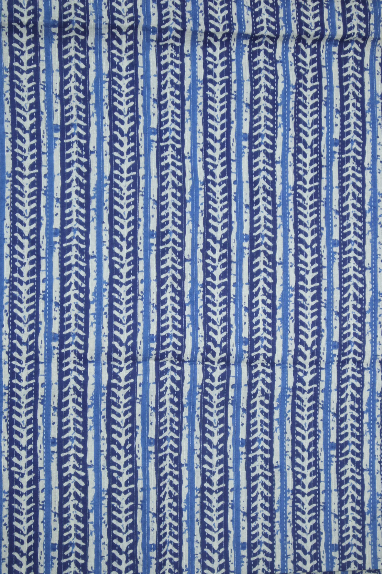 blue-leaf-mulmul-fabric-mf000010-a