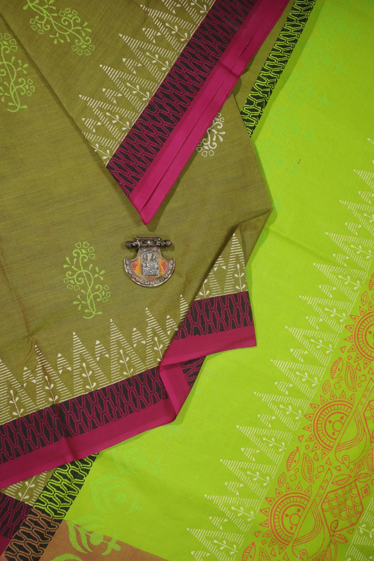 olive-temple-zigzag-grand-chettinad-saree-gc001692-a