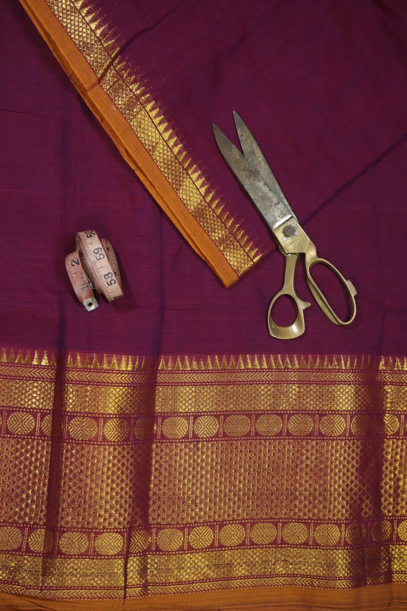 magenta-ruthratcham-narayanpet-fabric-pf000013-a