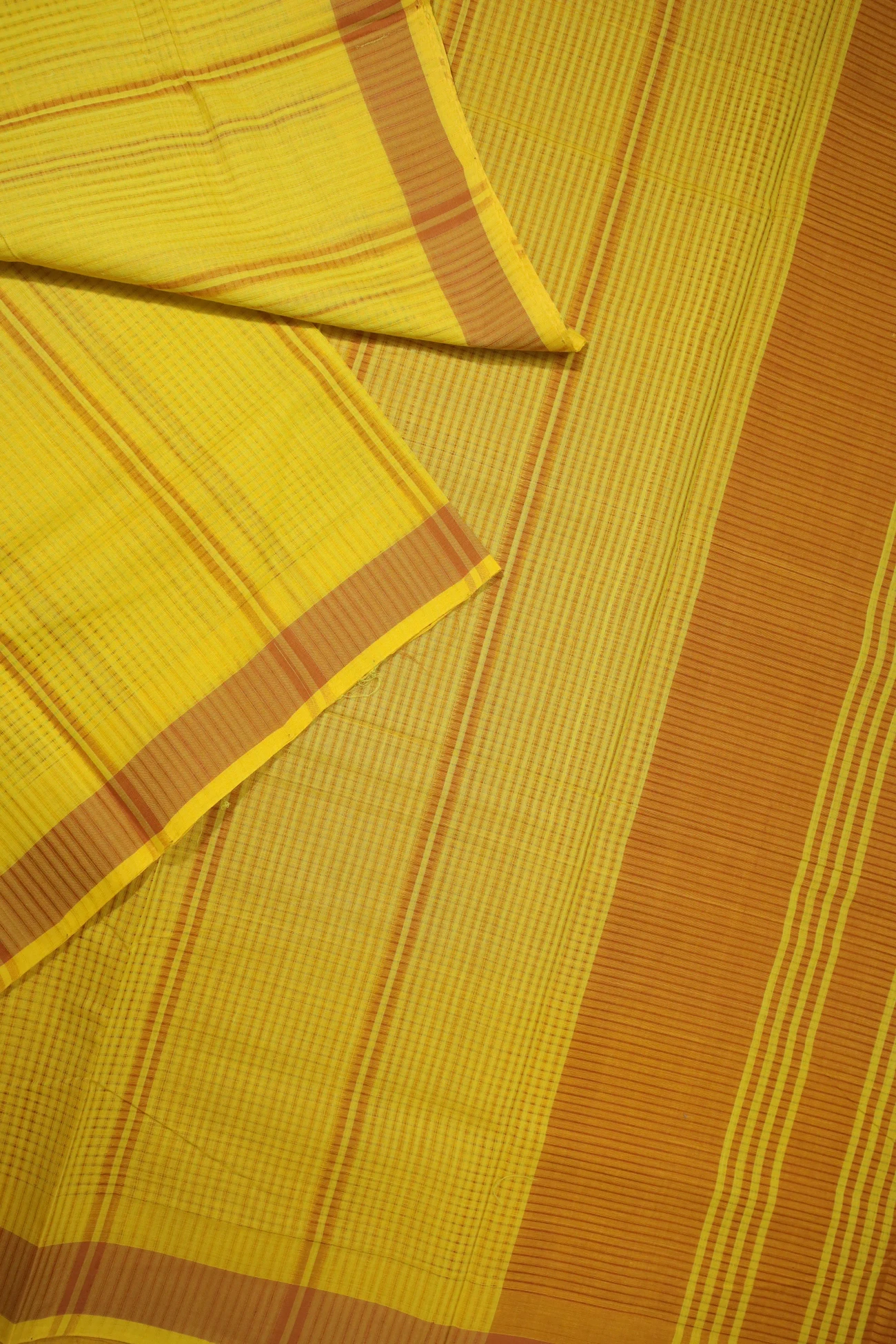 yellow-vertical-stripes-mangalagiri-saree-ml002402-b