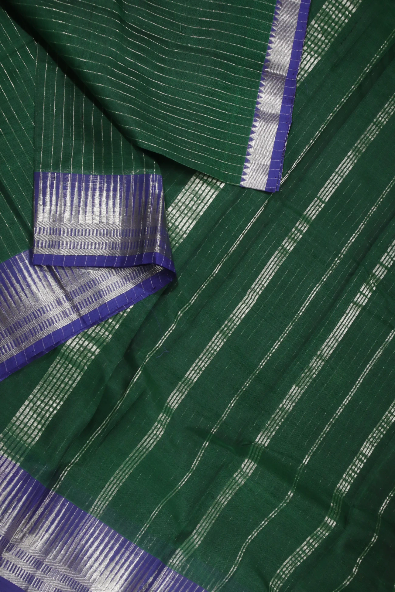 dark-green-temple-mangalagiri-silk-cotton-saree-mls000540-c