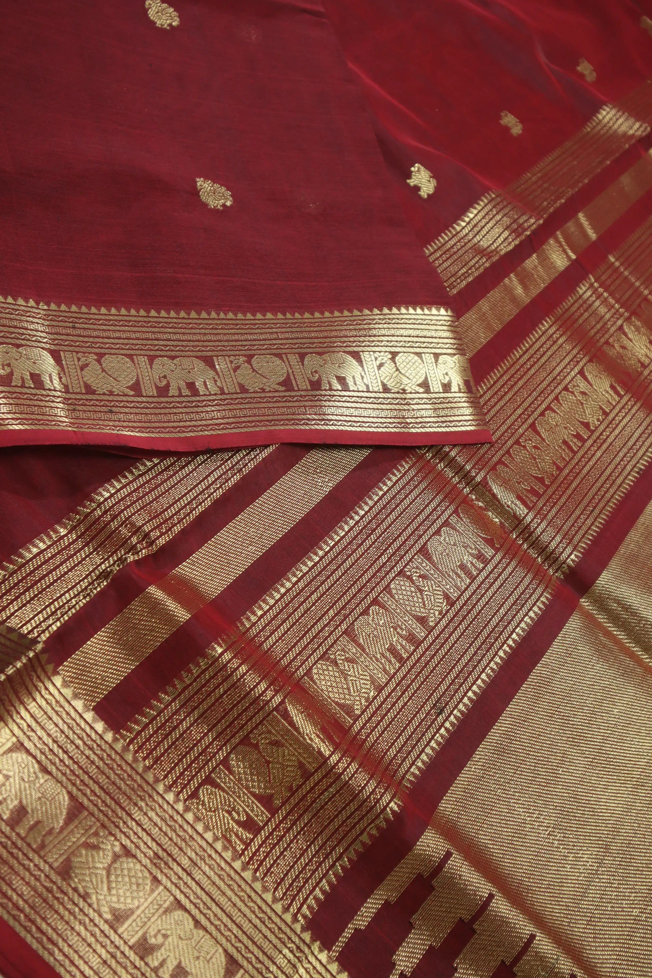 maroon-annapakshi-elephant-kanchi-silk-cotton-saree-sc002595-a