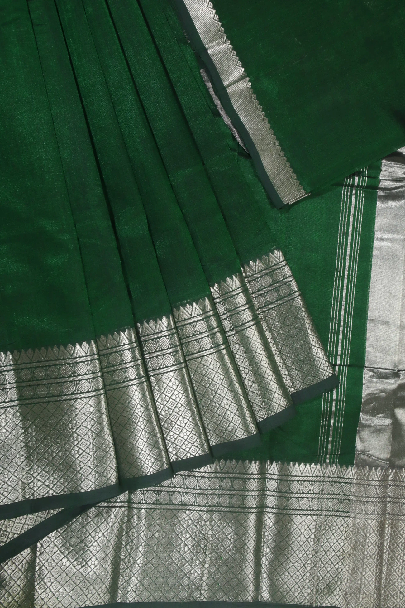 dark-green-ruthratcham-mangalagiri-silk-cotton-saree-mls000530-a