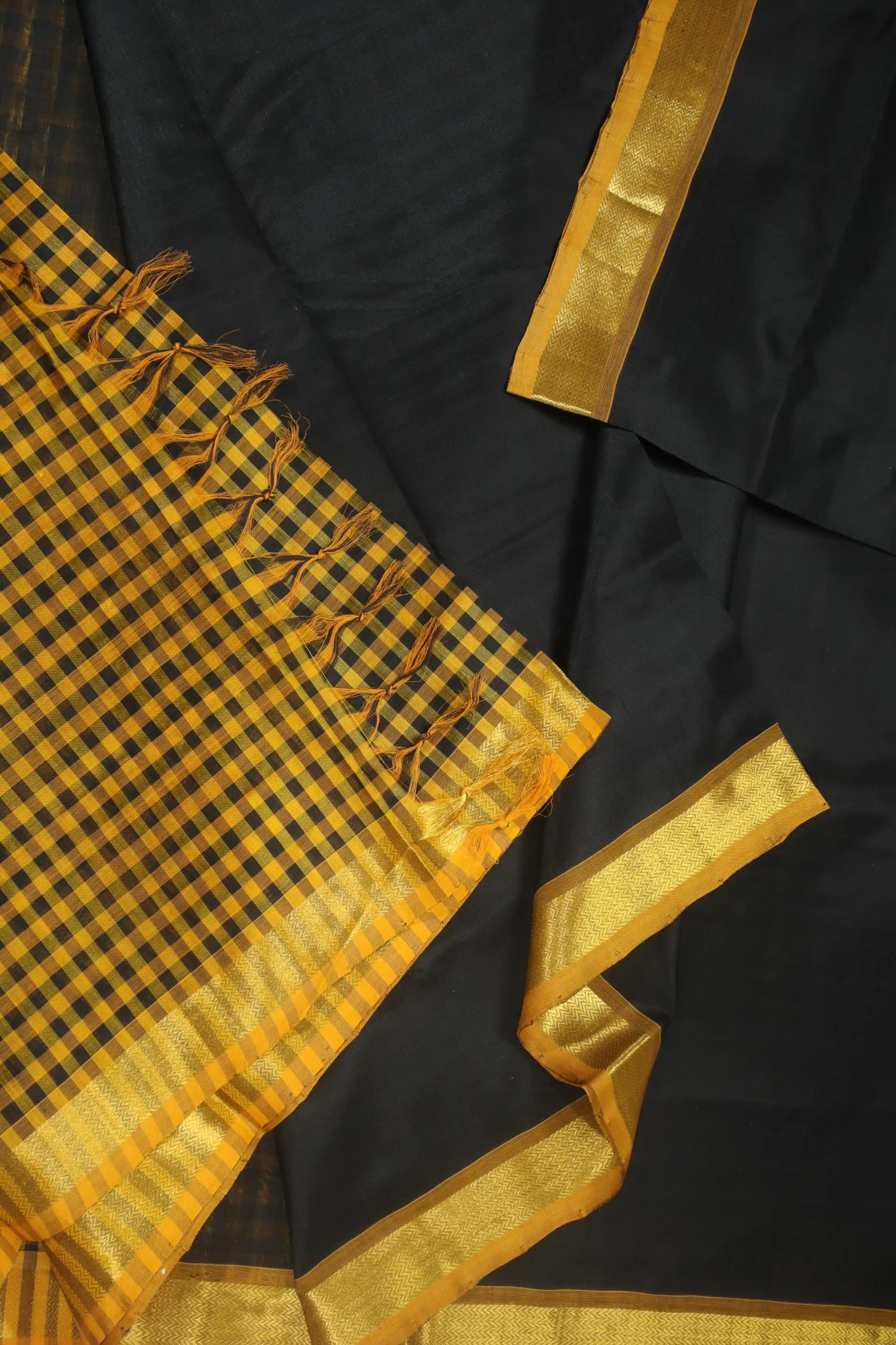 black-bavanji-border-cotton-silk-sarees-sc002745-e