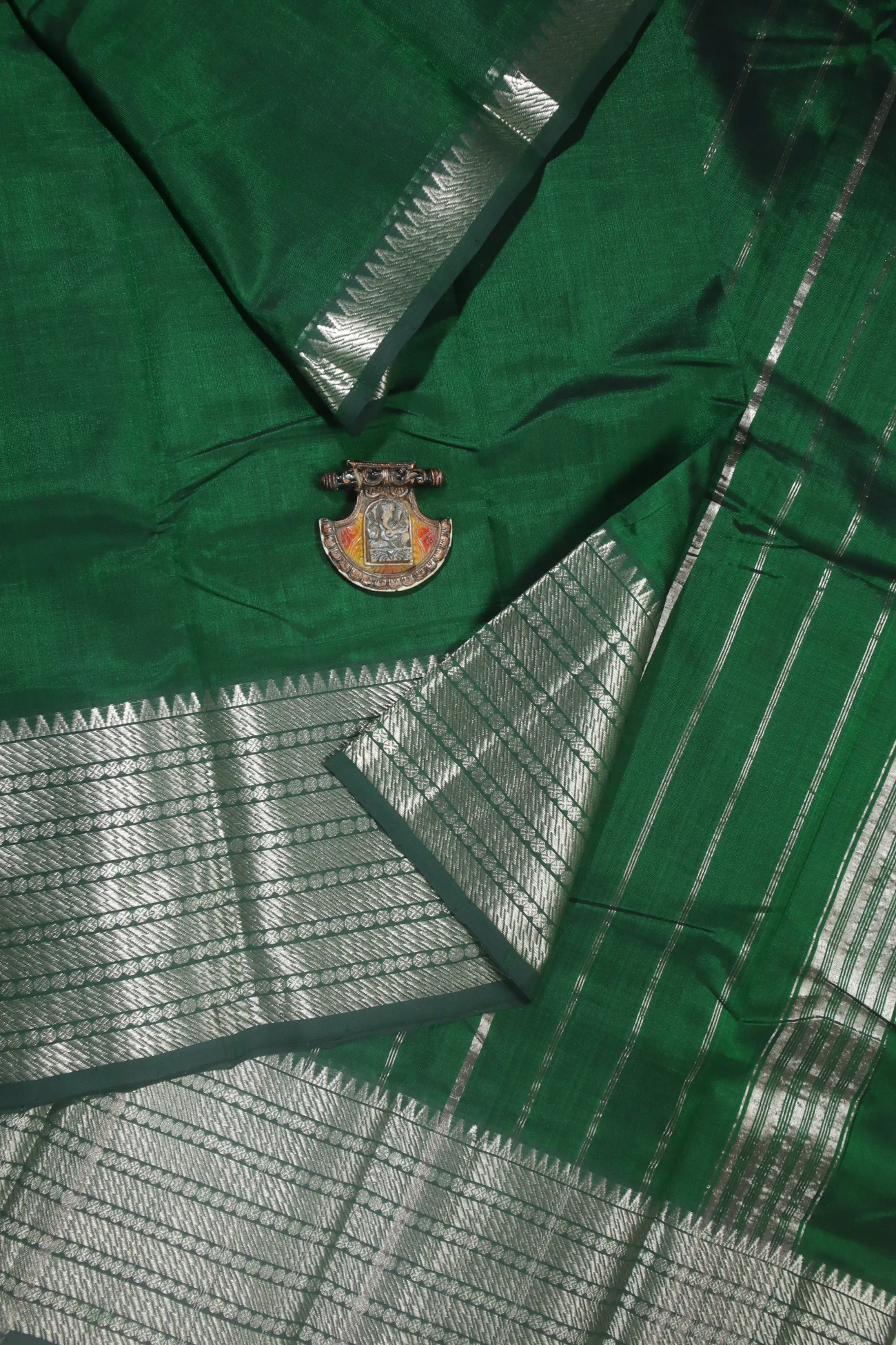 dark-green-ruthratcham-mangalagiri-silk-cotton-saree-mls000517-b