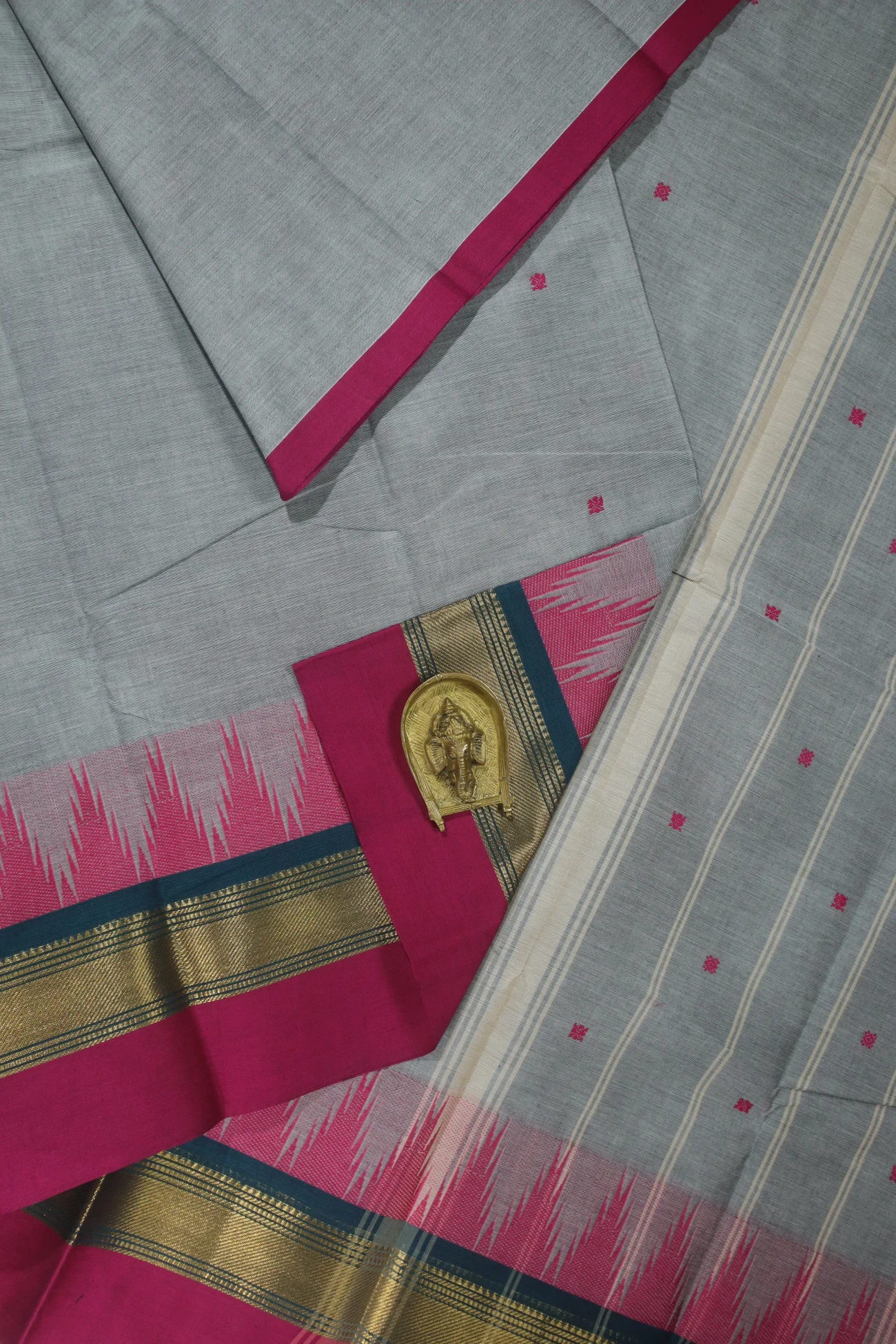 gray-temple-grand-chettinad-saree-gc001250-a