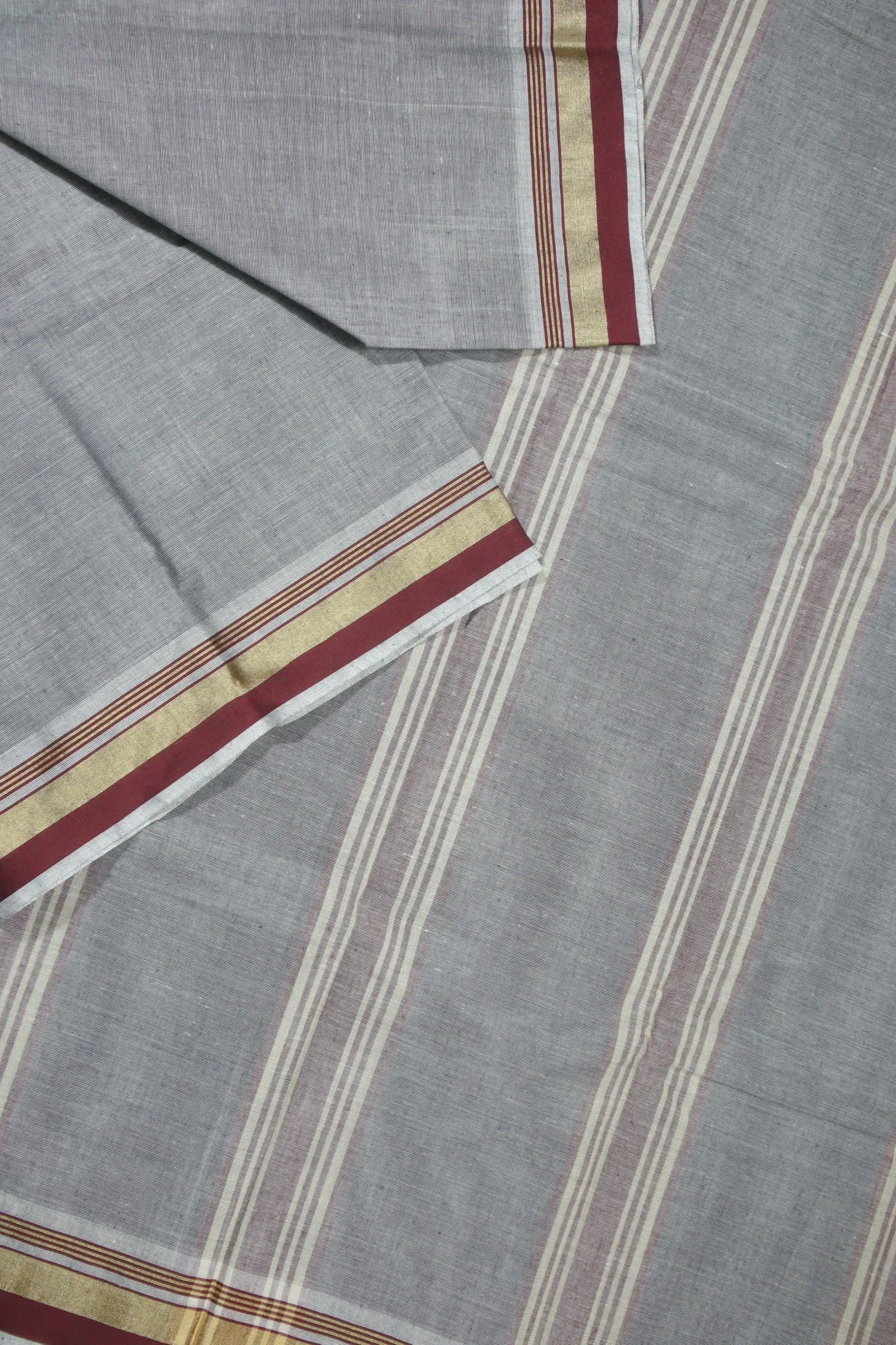 dark-gray-plain-coimbatore-cotton-saree-cbe000167-b