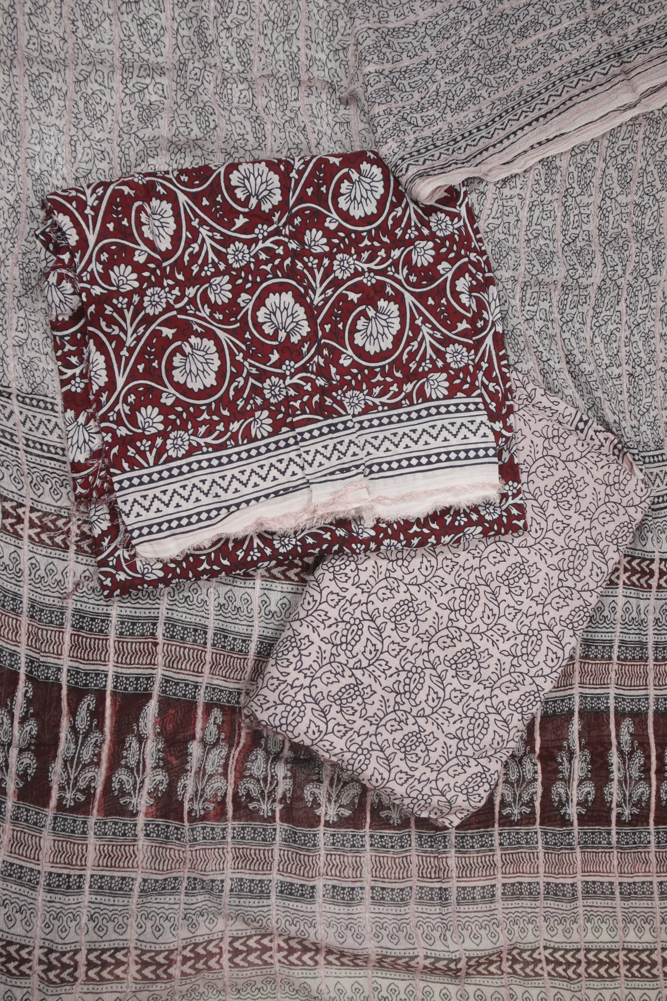 maroon-flower-ajrak-cotton-dress-ac000357-a