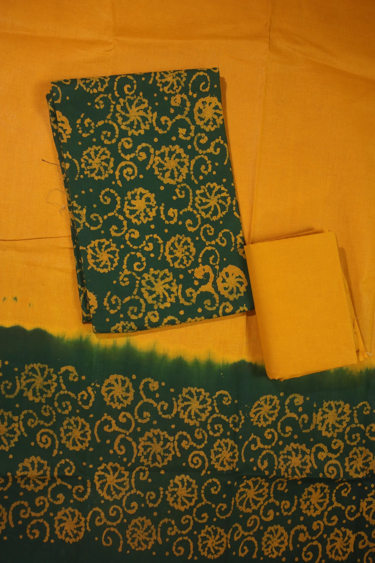 green-batik-madurai-sungudi-dress-material-scc000278-a